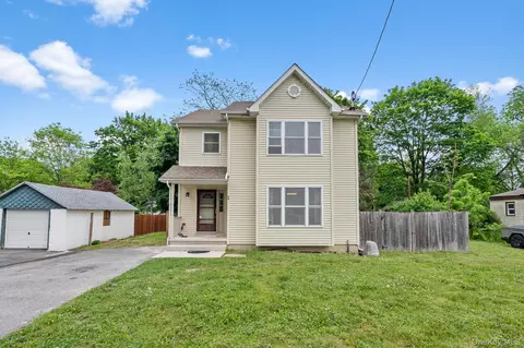 10 Taft Ave, Newburgh, NY 12550