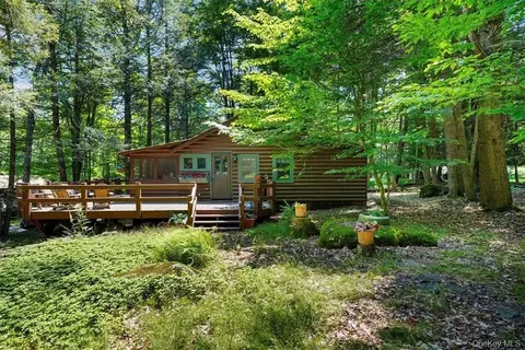38 W Adirondack Trl, Smallwood, NY 12778
