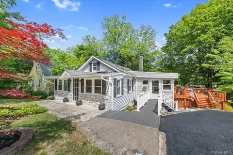 118 Hewitt St, Lake Peekskill, NY 10537