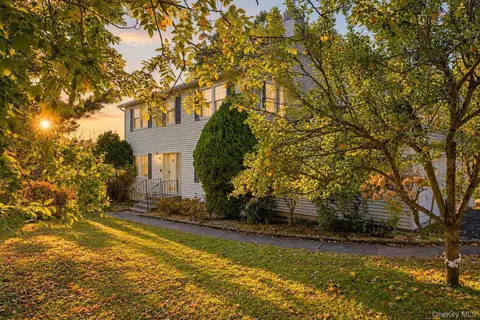 20 Ely Rd, Cortlandt, NY 10567