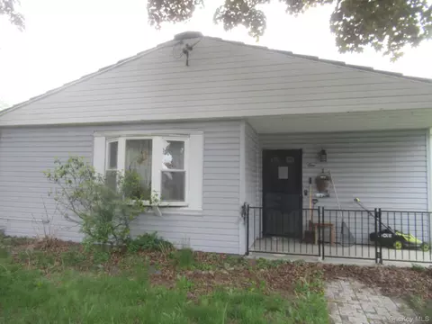 1 Hampton Pl, Newburgh, NY 12550