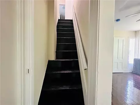 Entry Way - 32 Hooker Ave, Poughkeepsie, NY 12601 photo 3 of 6