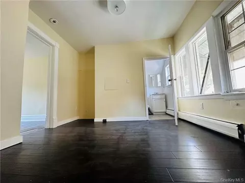 Living - 32 Hooker Ave, Poughkeepsie, NY 12601 photo 4 of 4