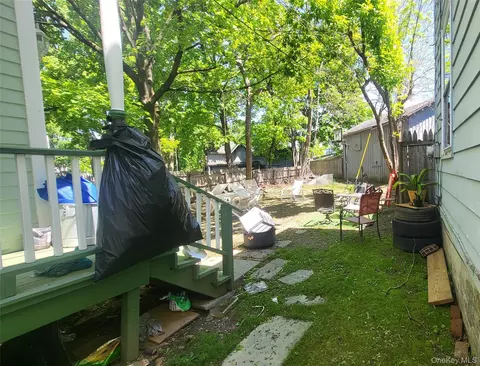 Exterior - 32 Hooker Ave, Poughkeepsie, NY 12601 photo 2 of 3