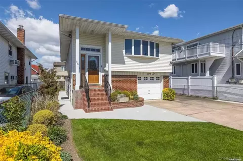 36 2nd Ave, East Rockaway, NY 11518