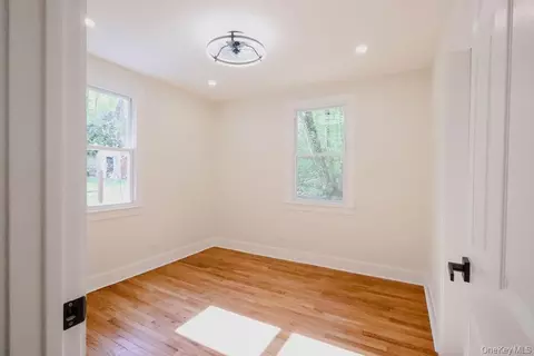 Bedroom - 1011 Parkway Pl, Peekskill, NY 10566 photo 4 of 4
