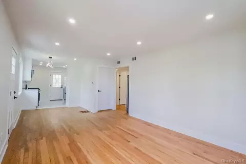 Living - 1011 Parkway Pl, Peekskill, NY 10566 photo 3 of 3