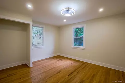 Bedroom - 1011 Parkway Pl, Peekskill, NY 10566 photo 1 of 4
