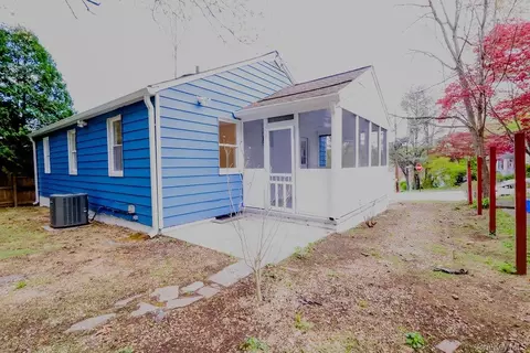 Exterior - 1011 Parkway Pl, Peekskill, NY 10566 photo 7 of 12