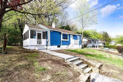 Exterior - 1011 Parkway Pl, Peekskill, NY 10566 photo 8 of 12