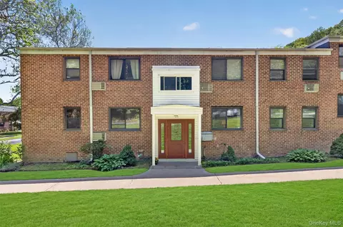 128 Virginia Rd #B, Greenburgh, NY 10603