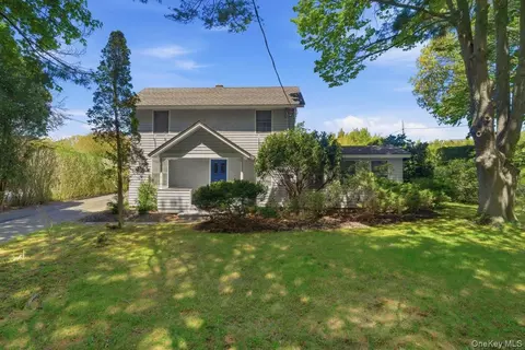 71 Montauk Hwy, Southampton, NY 11959