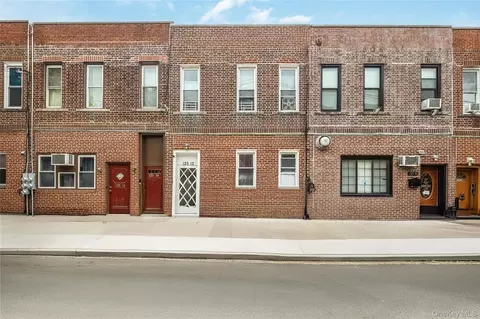 125-12 18th Ave, New York, NY 11356