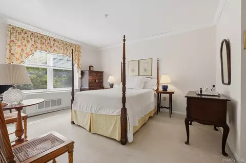 Bedroom - 206 Sutton Dr, Mount Kisco, NY 10549 photo 1 of 3