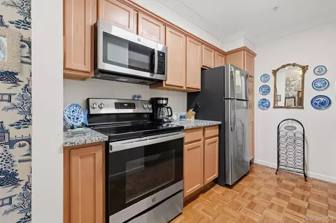 Kitchen - 206 Sutton Dr, Mount Kisco, NY 10549 photo 1 of 3