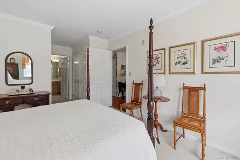 Bedroom - 206 Sutton Dr, Mount Kisco, NY 10549 photo 2 of 3