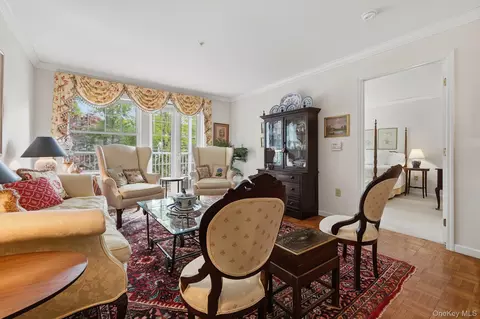 Living - 206 Sutton Dr, Mount Kisco, NY 10549 photo 4 of 5