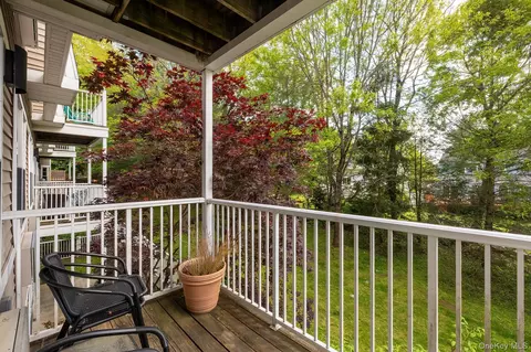 Exterior - 206 Sutton Dr, Mount Kisco, NY 10549 photo 2 of 3