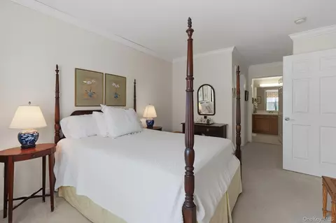 Bedroom - 206 Sutton Dr, Mount Kisco, NY 10549 photo 3 of 3