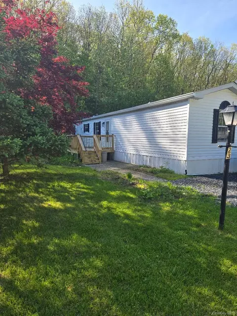 23 Oak St, Mamakating, NY 12790