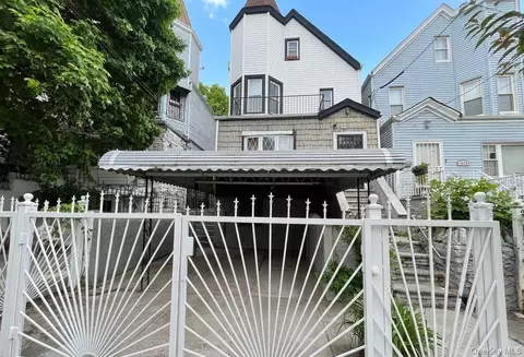 1542 Saint Lawrence Ave, New York, NY 10460