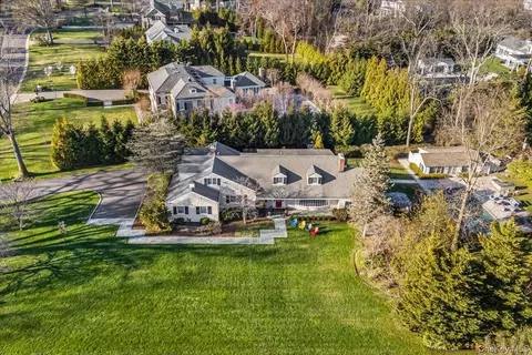 100 Elderfields Rd, North Hempstead, NY 11030