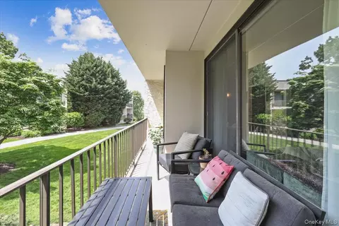 152 Overlook Ave #2C, Peekskill, NY 10566 photo 5
