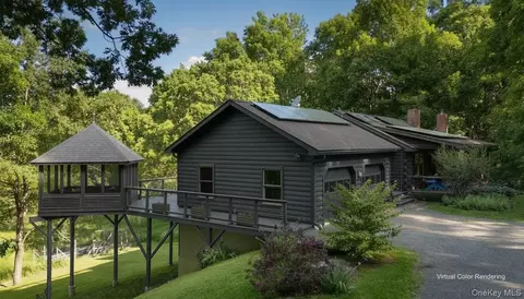 14 Meachers Attean Ln, Germantown, NY 12526