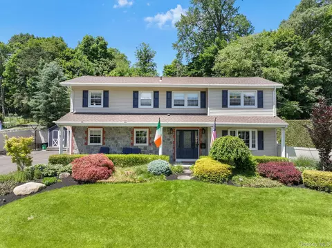 12 Pelham Ave, Clarkstown, NY 10954