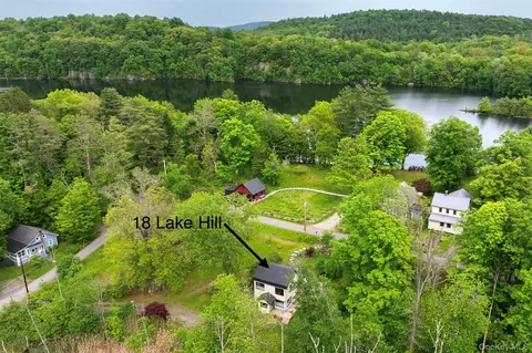 18 Lake Hill Rd, Kingston, NY 12401