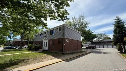 217-22 67th Ave #2, Oakland Gardens, NY 11364