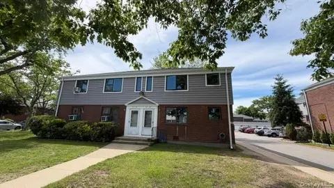 217-22 67th Ave #2, Oakland Gardens, NY 11364