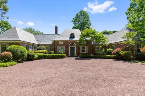 1780 Route 106 #C, Syosset, NY 11791