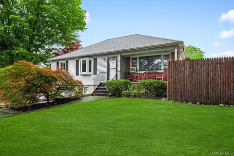 21 Frankford St, Mount Pleasant, NY 10532
