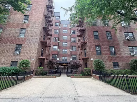 91-08 32 Ave #E107, East Elmhurst, NY 11369
