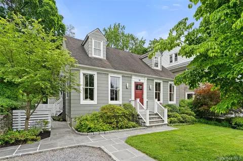 30 Elm Pl, Greenburgh, NY 10706