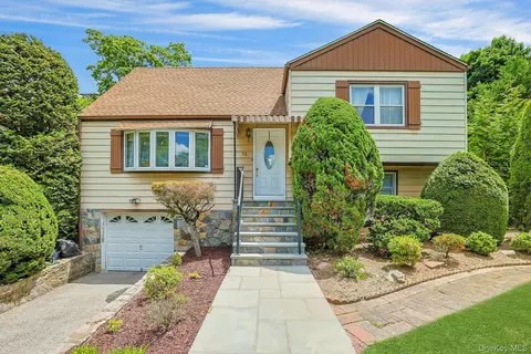 70 Durham Rd, Greenburgh, NY 10607