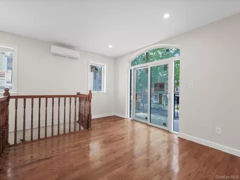 Living - 14729 70th Ave, Flushing, NY 11367 photo 6 of 7