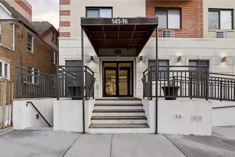 141-16 84th Dr #5 A, New York, NY 11435