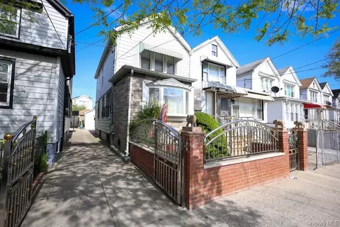 101-23 126th St, South Richmond Hill, NY 11419