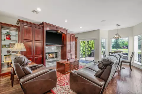 Living - 15 Hamlet Dr, Commack, NY 11725 photo 4 of 4