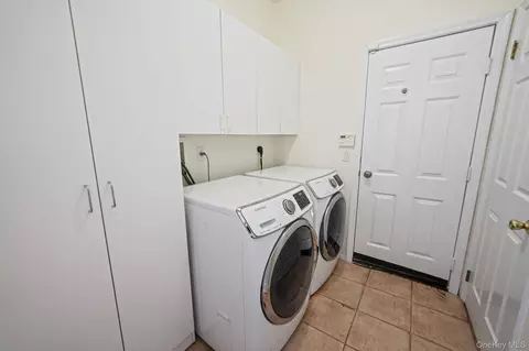 Other - 15 Hamlet Dr, Commack, NY 11725 photo 3 of 11