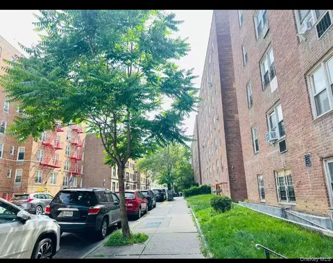 140-65 Beech Ave #4H, Flushing, NY 11355 photo 6
