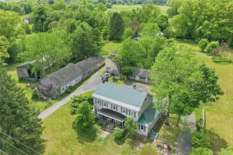 345 Drexel Dr, Crawford, NY 12566