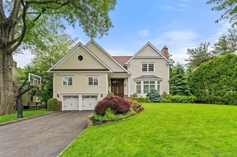 64 Stratton Rd, Scarsdale, NY 10583