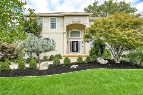4 Cortland Rd, Ramapo, NY 10952