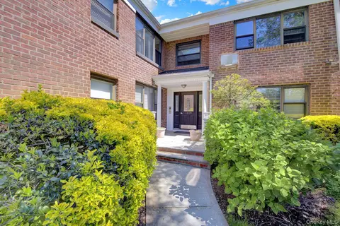 Other - 1209 E Broadway #D23, Hewlett, NY 11557 photo 2 of 4