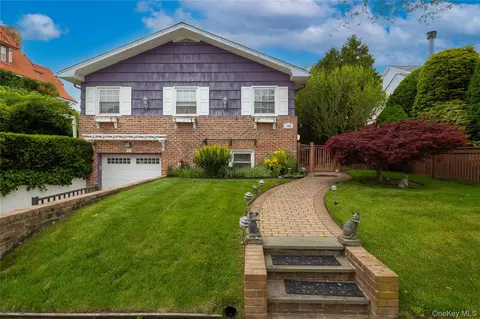 159 W Olive St, Long Beach, NY 11561