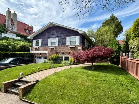 159 W Olive St, Long Beach, NY 11561