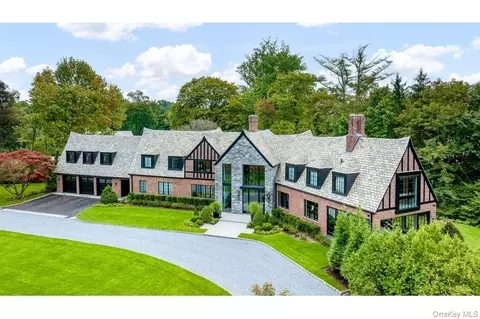 64 Cushman Rd, Scarsdale, NY 10583